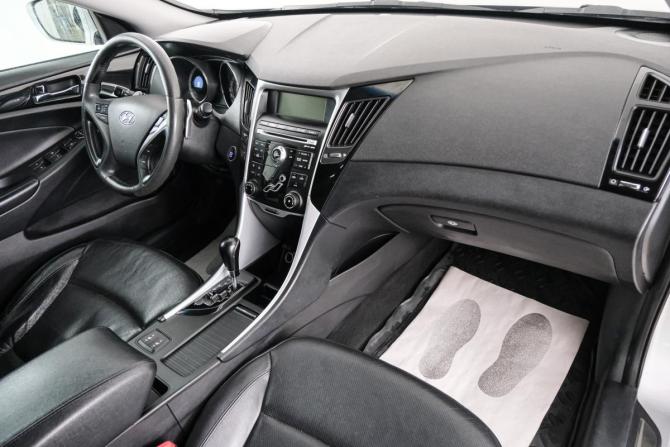 Hyundai Sonata VI (YF) с пробегом 2011 года, цена 1 199 000 рублей, 220100 км, седан, Автокод Объявления