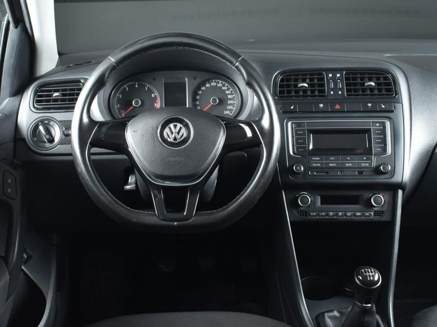 Volkswagen Polo V Рестайлинг Кемерово  - изображение 8