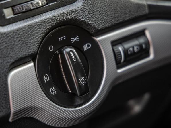 Skoda Octavia II (A5) Рестайлинг с пробегом 2013 года, цена 998 000 рублей, 214182 км, лифтбек, Автокод Объявления