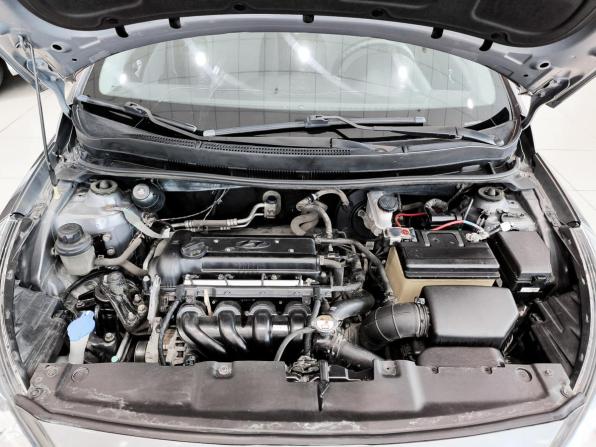 Hyundai Solaris I с пробегом 2013 года, цена 650 000 рублей, 229191 км, седан, Автокод Объявления