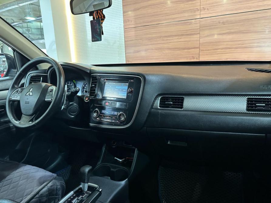 Mitsubishi Outlander III Рестайлинг Челябинск  - изображение 9
