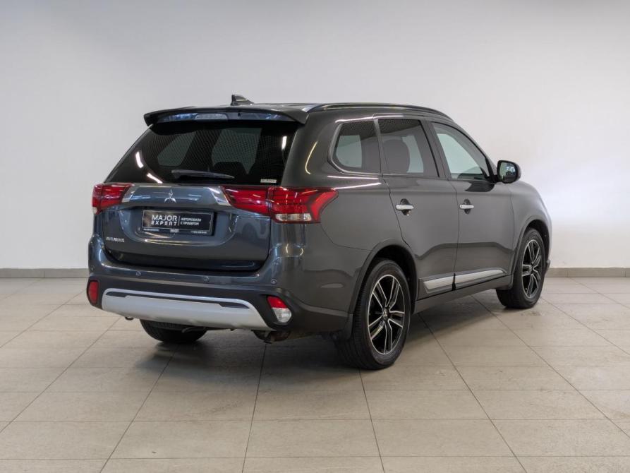 Mitsubishi Outlander III Рестайлинг 3 Санкт-Петербург  - изображение 5