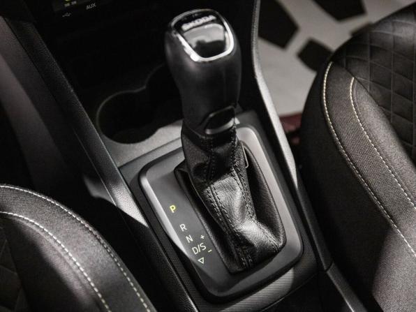 Skoda Rapid I с пробегом 2017 года, цена 1 199 500 рублей, 96434 км, лифтбек, Автокод Объявления