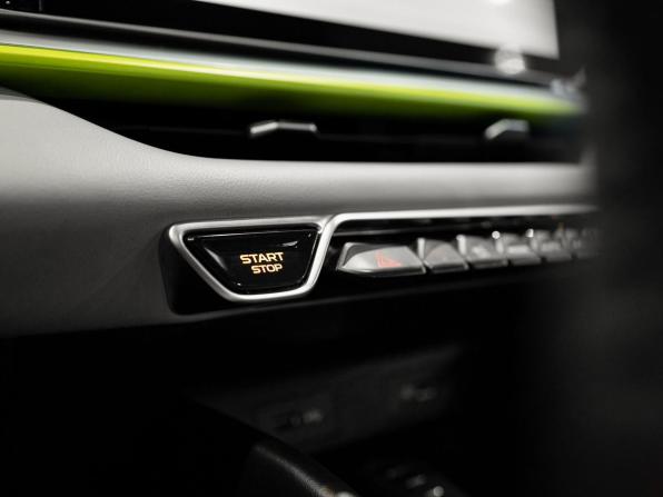 Geely Coolray I Рестайлинг с пробегом 2023 года, цена 1 849 000 рублей, 60850 км, внедорожник, Автокод Объявления