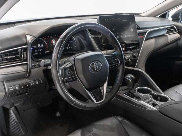 Toyota Camry VIII (XV70) Рестайлинг с пробегом 2023 года, цена 3 530 000 рублей, 29501 км, седан, Автокод Объявления