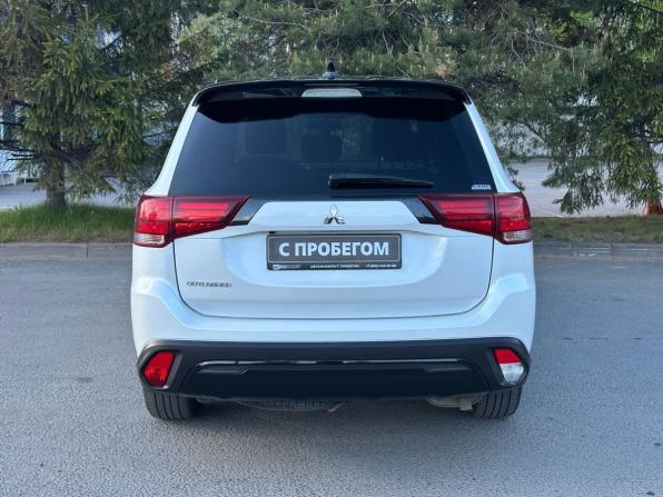 Mitsubishi Outlander III Рестайлинг 3 с пробегом 2021 года, цена 2 499 000 рублей, 128126 км, внедорожник, Автокод Объявления