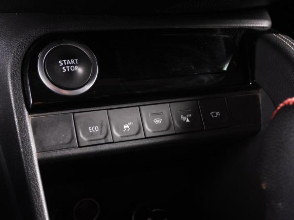 Renault Kaptur I Рестайлинг с пробегом 2021 года, цена 1 575 000 рублей, 100194 км, внедорожник, Автокод Объявления
