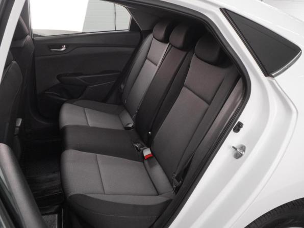 Hyundai Solaris II с пробегом 2018 года, цена 1 349 000 рублей, 155199 км, седан, Автокод Объявления