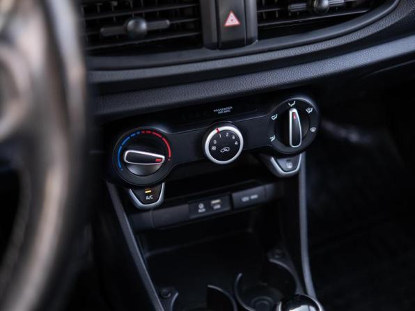 Kia Picanto III с пробегом 2018 года, цена 979 000 рублей, 197689 км, хэтчбек, Автокод Объявления