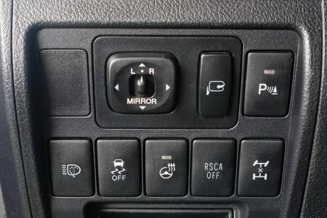Toyota Land Cruiser 200 Series Рестайлинг 1 с пробегом 2014 года, цена 4 649 000 рублей, 228731 км, внедорожник, Автокод Объявления