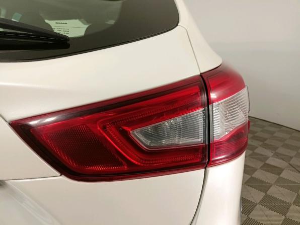 Nissan Qashqai II с пробегом 2016 года, цена 1 599 000 рублей, 109000 км, внедорожник, Автокод Объявления