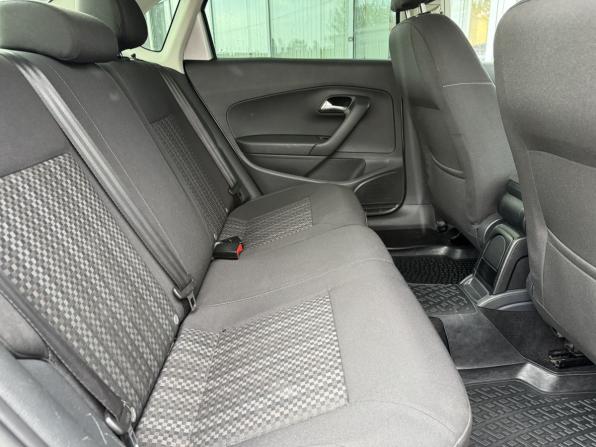 Volkswagen Polo V Рестайлинг с пробегом 2016 года, цена 1 049 000 рублей, 169425 км, седан, Автокод Объявления