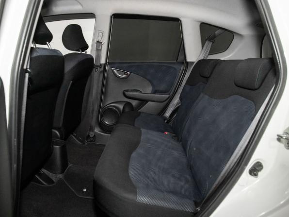 Honda Fit II с пробегом 2012 года, цена 819 500 рублей, 130093 км, хэтчбек, Автокод Объявления