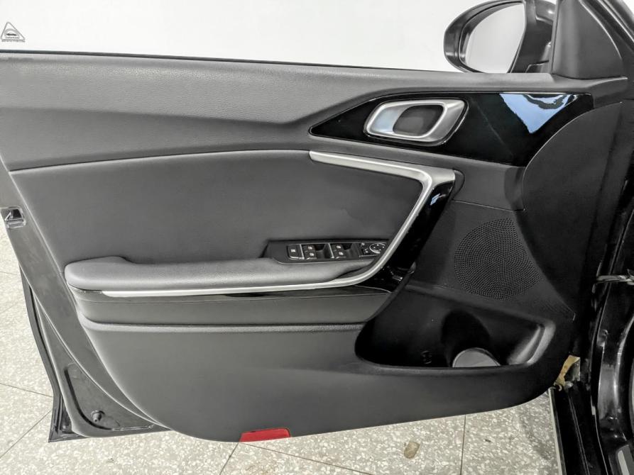 Kia XCeed I Москва  - изображение 19