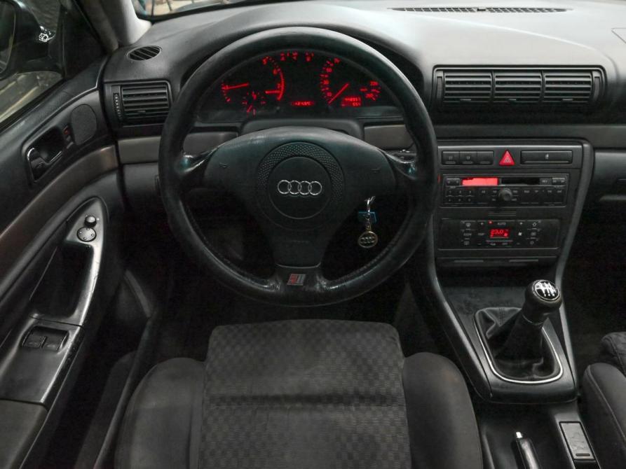 Audi A4 I (B5) Екатеринбург  - изображение 12