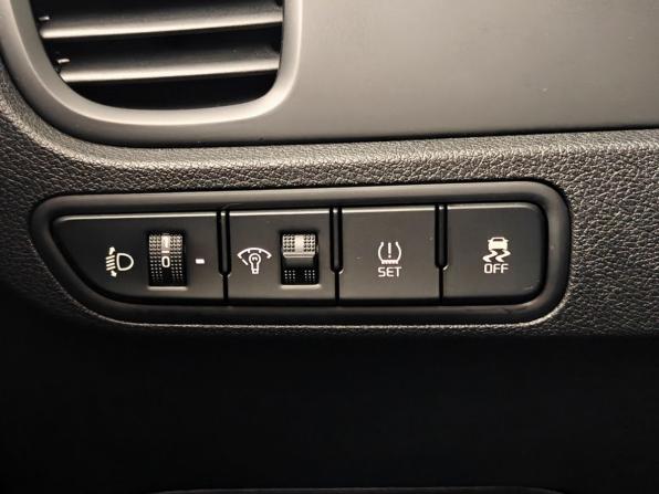 Kia Rio IV с пробегом 2019 года, цена 1 420 000 рублей, 69086 км, седан, Автокод Объявления