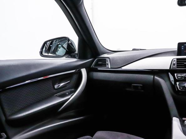 BMW 3 серии VI (F3x) Рестайлинг с пробегом 2017 года, цена 1 780 000 рублей, 136934 км, универсал, Автокод Объявления