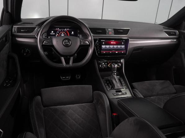 Skoda Superb III Рестайлинг с пробегом 2019 года, цена 3 180 000 рублей, 130114 км, универсал, Автокод Объявления