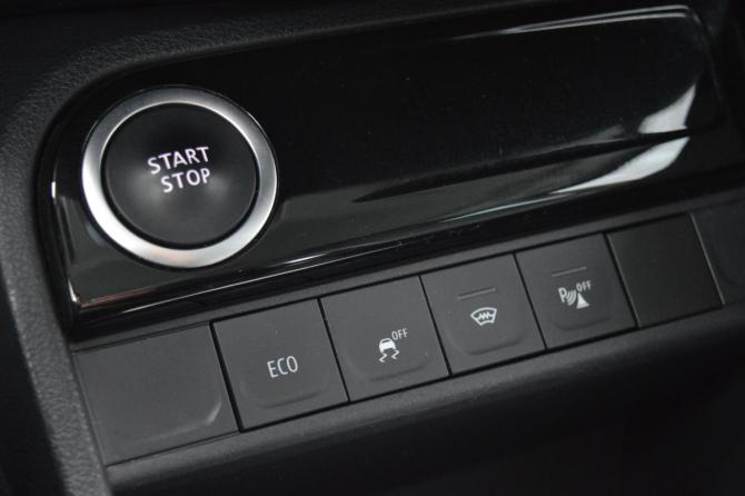 Renault Kaptur I Рестайлинг с пробегом 2021 года, цена 1 650 000 рублей, 115000 км, внедорожник, Автокод Объявления