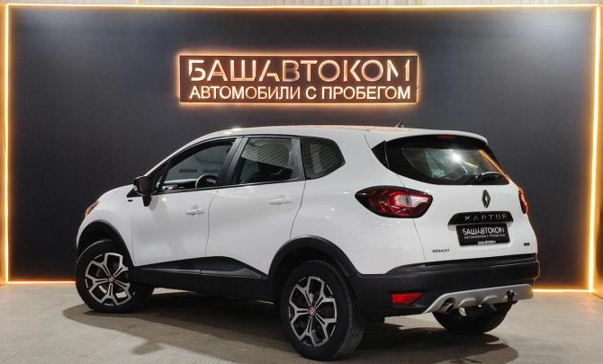 Renault Kaptur I с пробегом 2018 года, цена 1 430 000 рублей, 145161 км, внедорожник, Автокод Объявления