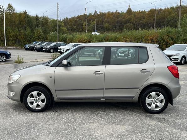 Skoda Fabia II Рестайлинг с пробегом 2012 года, цена 725 000 рублей, 106000 км, хэтчбек, Автокод Объявления