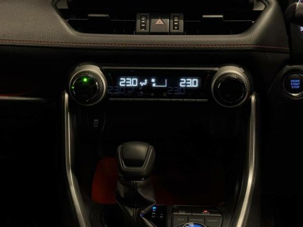 Toyota RAV4 V (XA50) с пробегом 2019 года, цена 3 347 000 рублей, 31000 км, внедорожник, Автокод Объявления