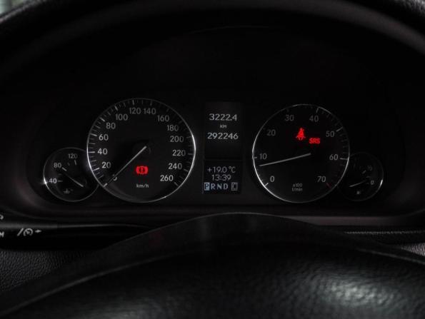 Mercedes-Benz C-Класс II (W203) Рестайлинг с пробегом 2006 года, цена 648 000 рублей, 292246 км, седан, Автокод Объявления