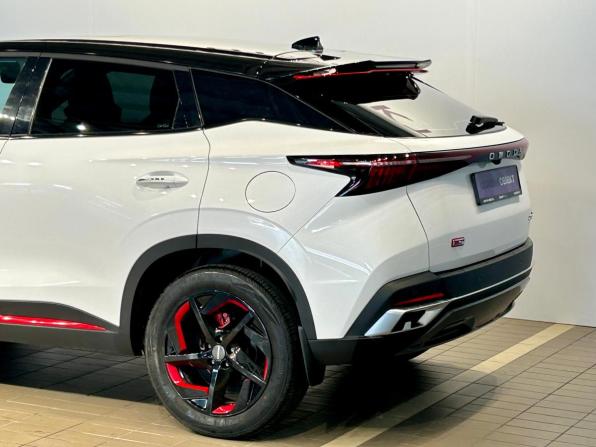 Omoda C5 I с пробегом 2023 года, цена 1 690 000 рублей, 49386 км, внедорожник, Автокод Объявления