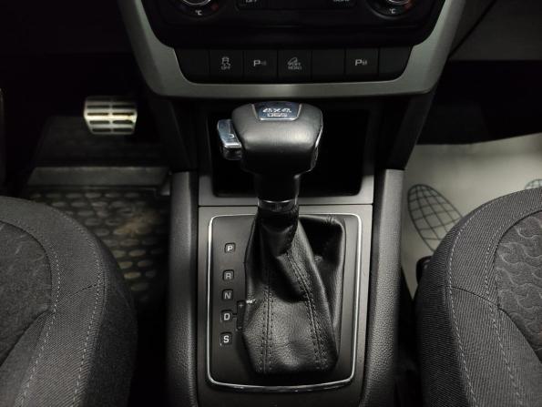 Skoda Yeti I с пробегом 2012 года, цена 1 000 000 рублей, 163000 км, внедорожник, Автокод Объявления