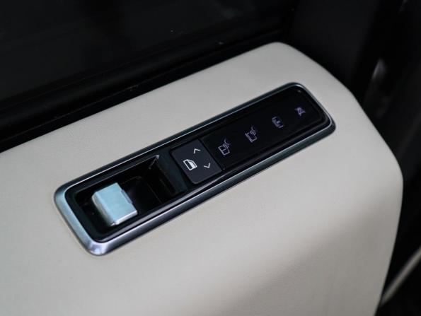 Land Rover Range Rover IV Рестайлинг с пробегом 2019 года, цена 7 300 000 рублей, 94367 км, внедорожник, Автокод Объявления