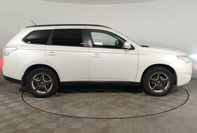 Mitsubishi Outlander III с пробегом 2013 года, цена 1 250 000 рублей, 259200 км, внедорожник, Автокод Объявления