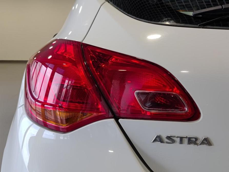 Opel Astra J Казань  - изображение 11