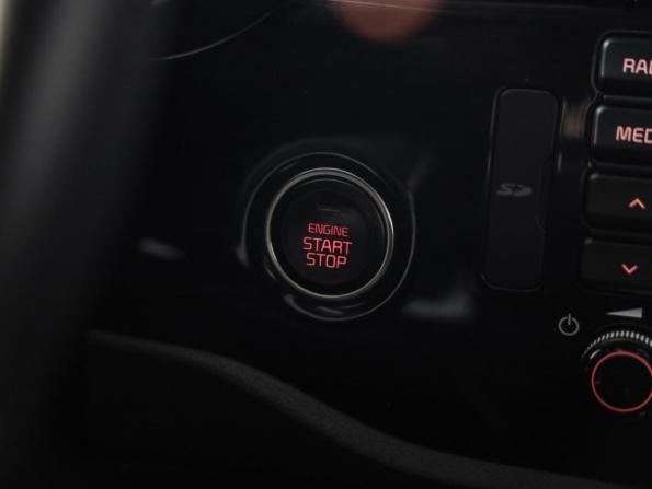 Kia Rio IV с пробегом 2019 года, цена 1 649 000 рублей, 106798 км, хэтчбек, Автокод Объявления