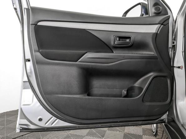 Mitsubishi Outlander III Рестайлинг 2 с пробегом 2016 года, цена 1 790 000 рублей, 90640 км, внедорожник, Автокод Объявления