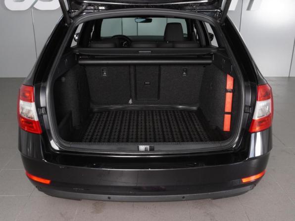 Skoda Octavia III (A7) Рестайлинг с пробегом 2019 года, цена 2 689 000 рублей, 189246 км, универсал, Автокод Объявления