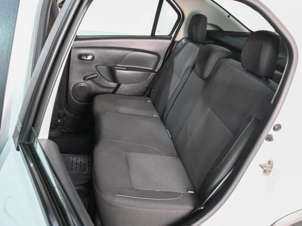 Renault Logan II Рестайлинг с пробегом 2020 года, цена 1 199 000 рублей, 131478 км, седан, Автокод Объявления