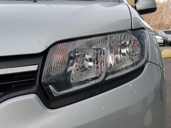 Renault Sandero II с пробегом 2017 года, цена 859 000 рублей, 56041 км, хэтчбек, Автокод Объявления