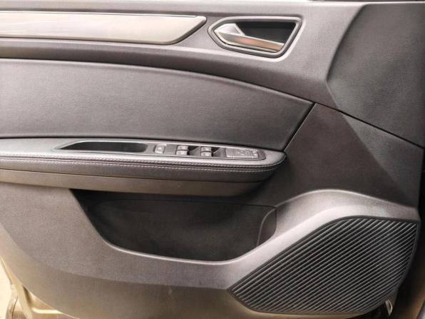 Renault Arkana I с пробегом 2020 года, цена 1 718 260 рублей, 83800 км, внедорожник, Автокод Объявления
