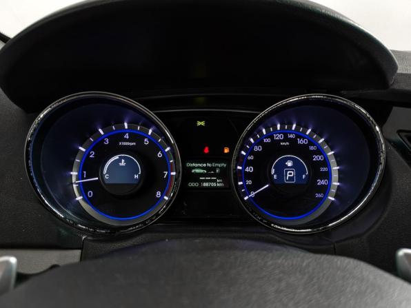Hyundai Sonata VI (YF) с пробегом 2011 года, цена 949 000 рублей, 188508 км, седан, Автокод Объявления
