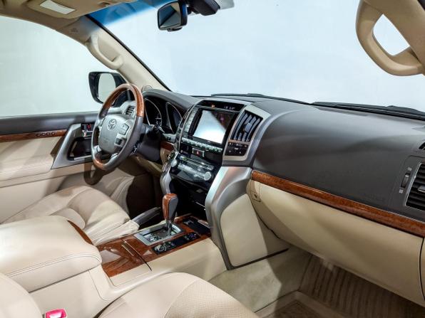 Toyota Land Cruiser 200 Series Рестайлинг 1 с пробегом 2014 года, цена 3 955 000 рублей, 187565 км, внедорожник, Автокод Объявления