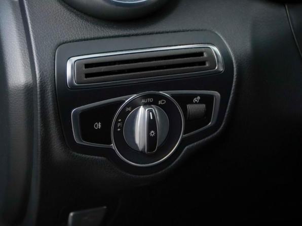 Mercedes-Benz C-Класс IV (W205) Рестайлинг с пробегом 2019 года, цена 2 949 033 рубля, 81612 км, седан, Автокод Объявления