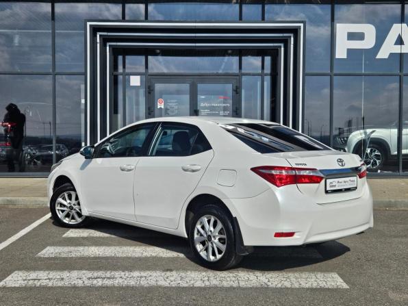 Toyota Corolla XI (E160 E170 E180) с пробегом 2014 года, цена 1 298 000 рублей, 155000 км, седан, Автокод Объявления
