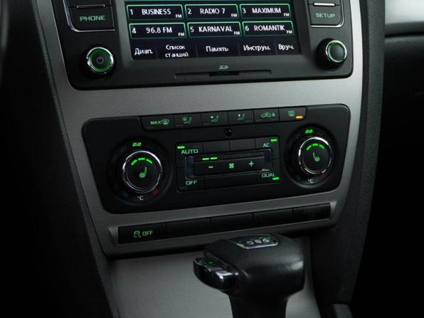 Skoda Octavia II (A5) Рестайлинг с пробегом 2011 года, цена 920 050 рублей, 134824 км, лифтбек, Автокод Объявления