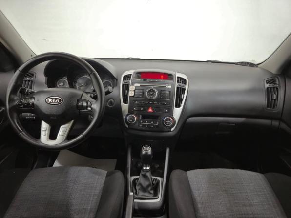 Kia Ceed I Рестайлинг с пробегом 2010 года, цена 640 000 рублей, 179999 км, хэтчбек, Автокод Объявления