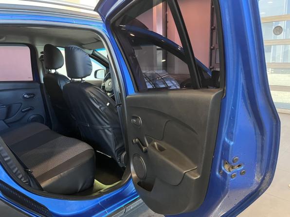 Renault Sandero II с пробегом 2017 года, цена 750 000 рублей, 246905 км, хэтчбек, Автокод Объявления