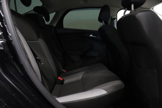 Ford Focus III с пробегом 2012 года, цена 595 000 рублей, 321528 км, седан, Автокод Объявления