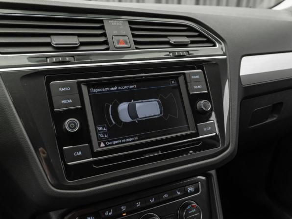 Volkswagen Tiguan II с пробегом 2018 года, цена 2 420 000 рублей, 157095 км, внедорожник, Автокод Объявления