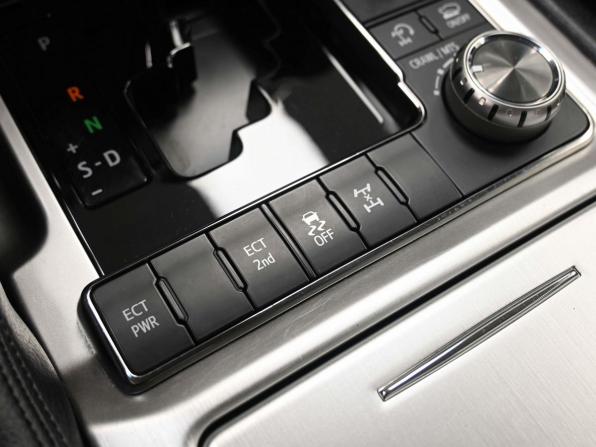 Toyota Land Cruiser 200 Series Рестайлинг 2 с пробегом 2020 года, цена 7 949 000 рублей, 55382 км, внедорожник, Автокод Объявления
