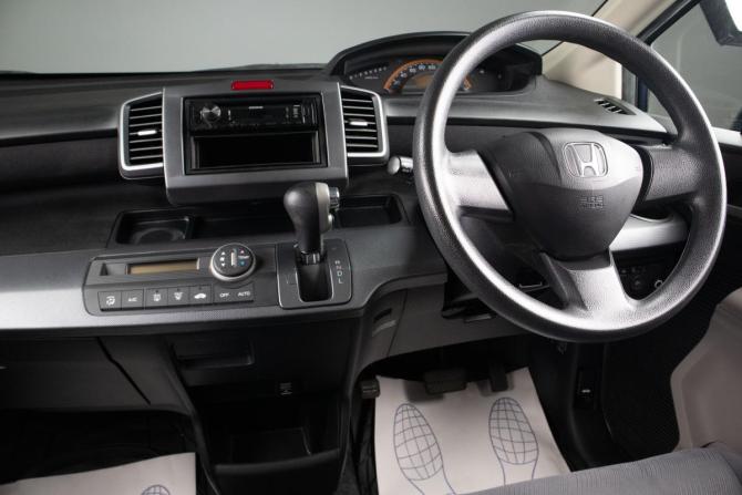 Honda Freed I с пробегом 2010 года, цена 1 199 000 рублей, 136000 км, компактвэн, Автокод Объявления