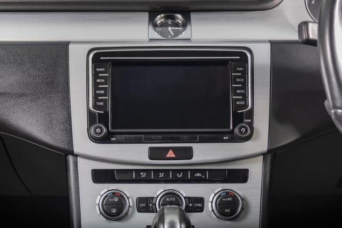 Volkswagen Passat B7 с пробегом 2014 года, цена 1 349 000 рублей, 81000 км, универсал, Автокод Объявления